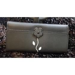 0001 Ladies  wallet Black  with flower clip